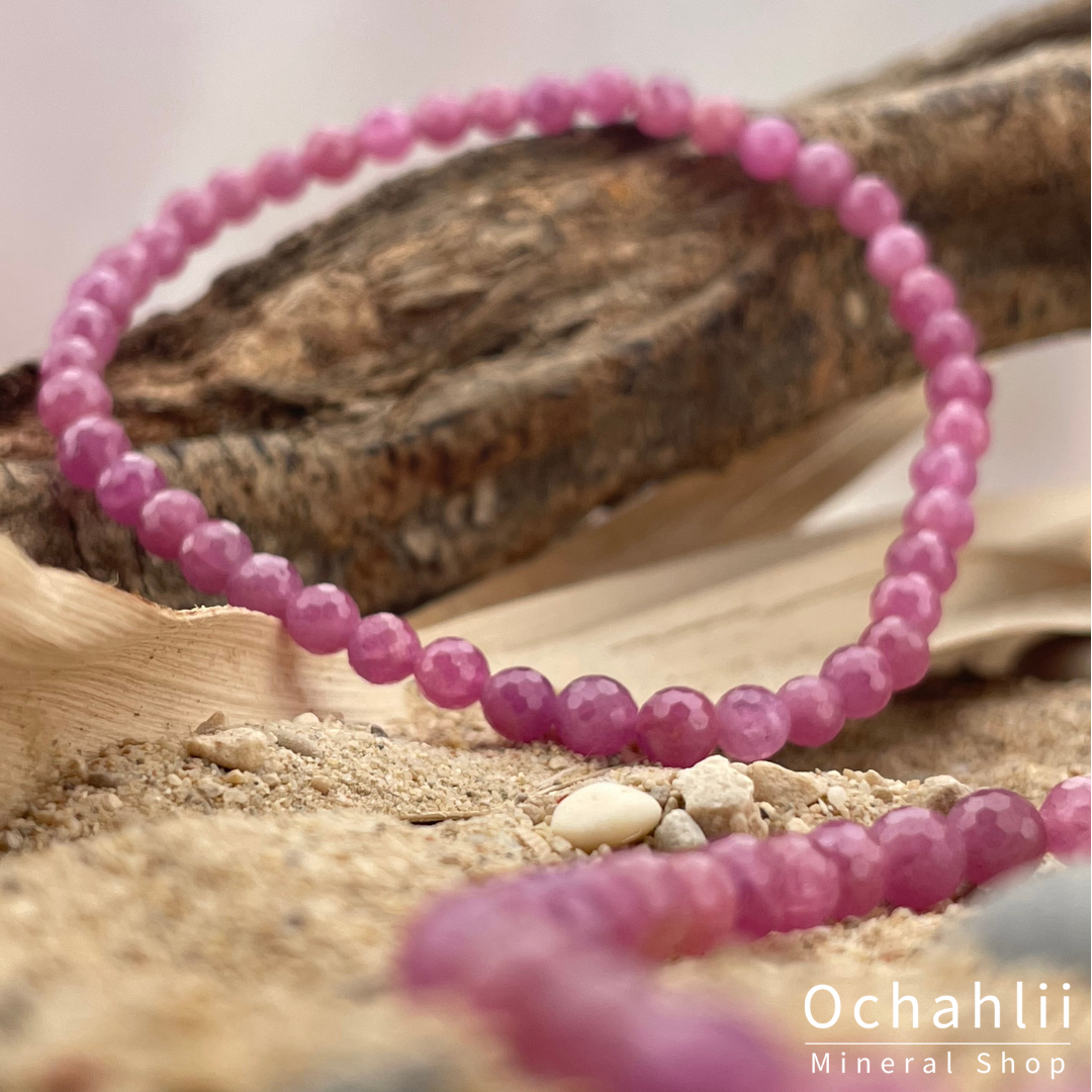 Prehnite bracelet facet 4mm