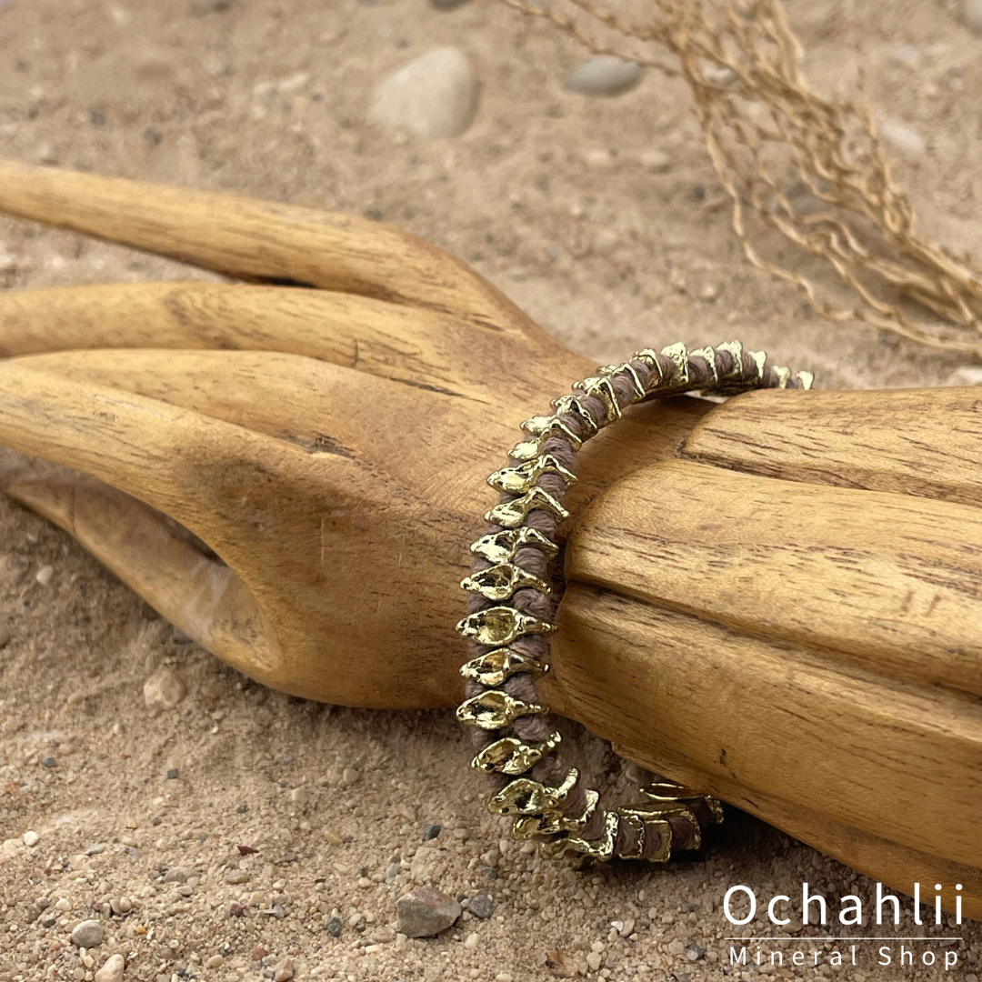 Etnische armband goudkleurig/taupe