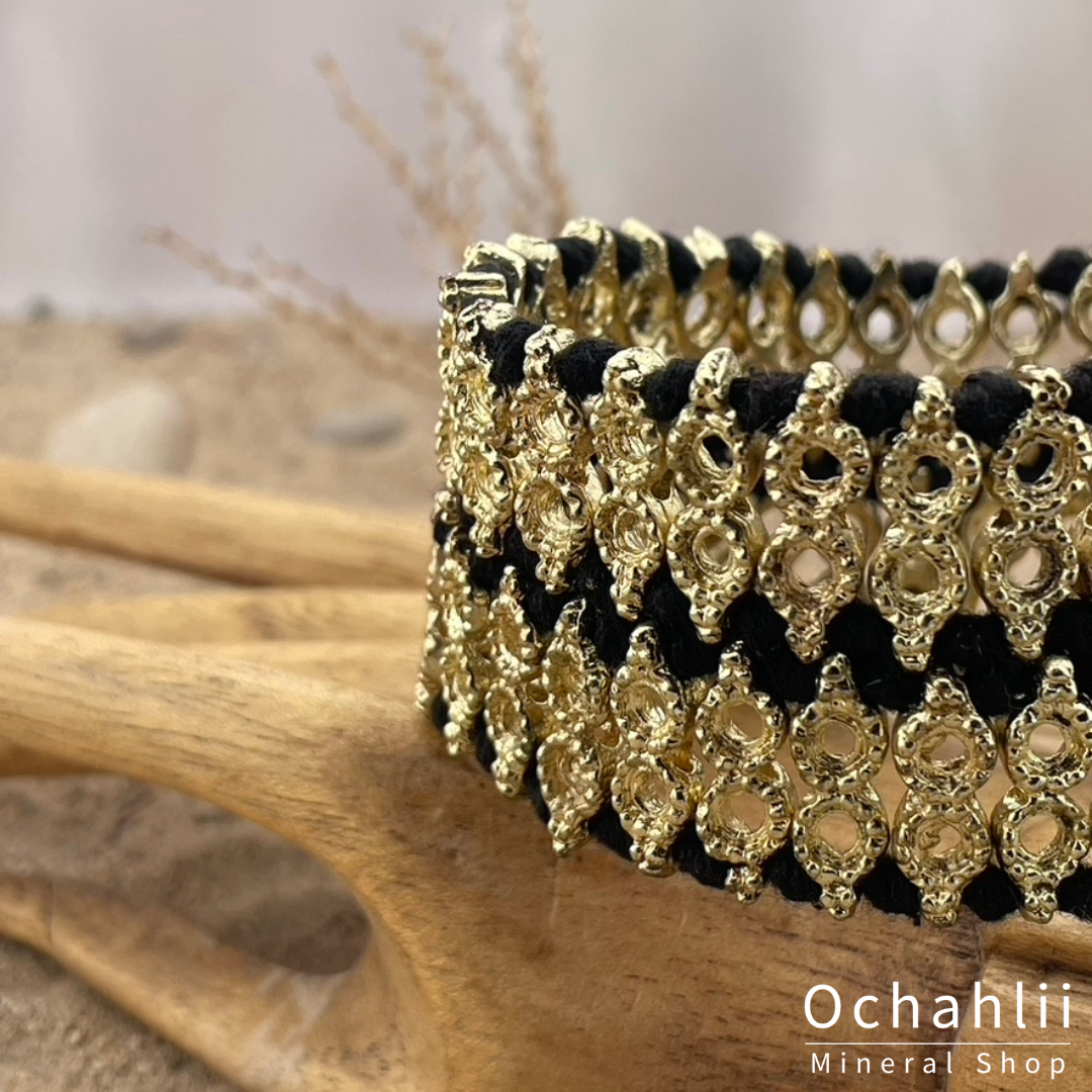 Etnische armband goudkleurig/zwart