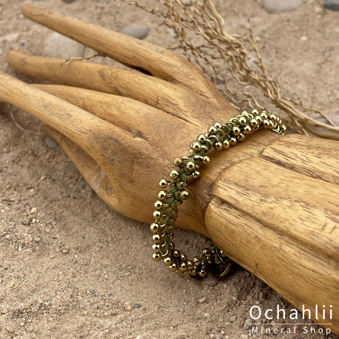 Etnische armband goudkleurig/olijf groen