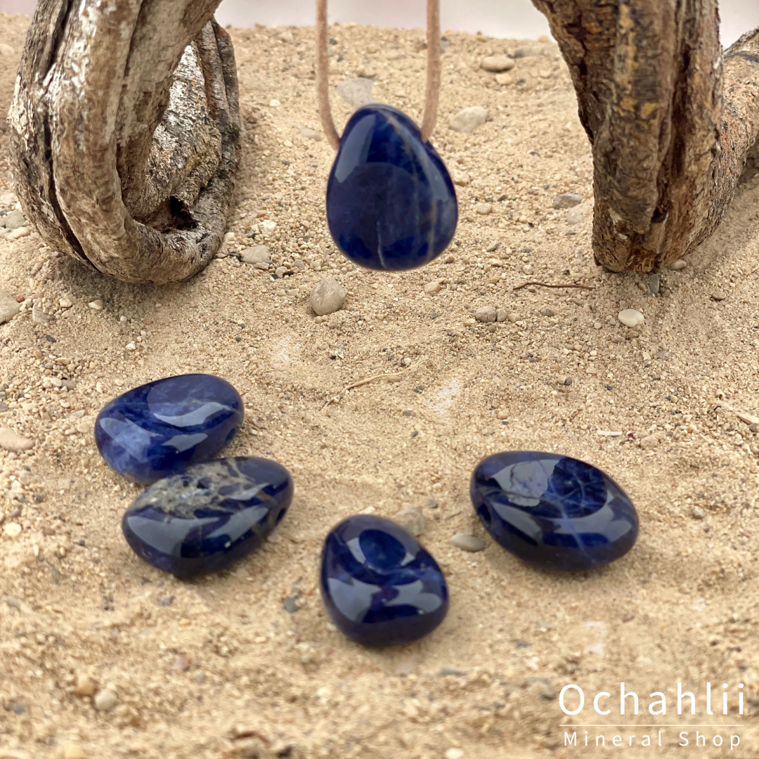 Tree agate pierced pendant