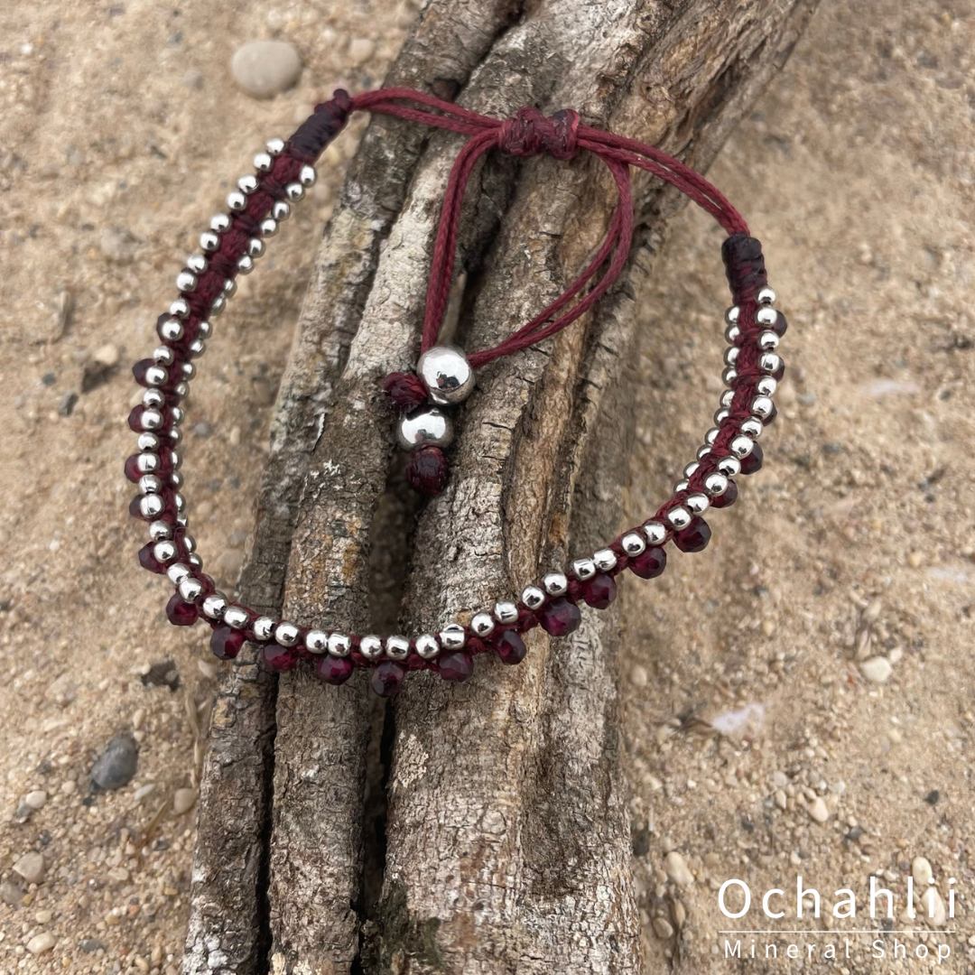 Garnet bracelet facet 4mm