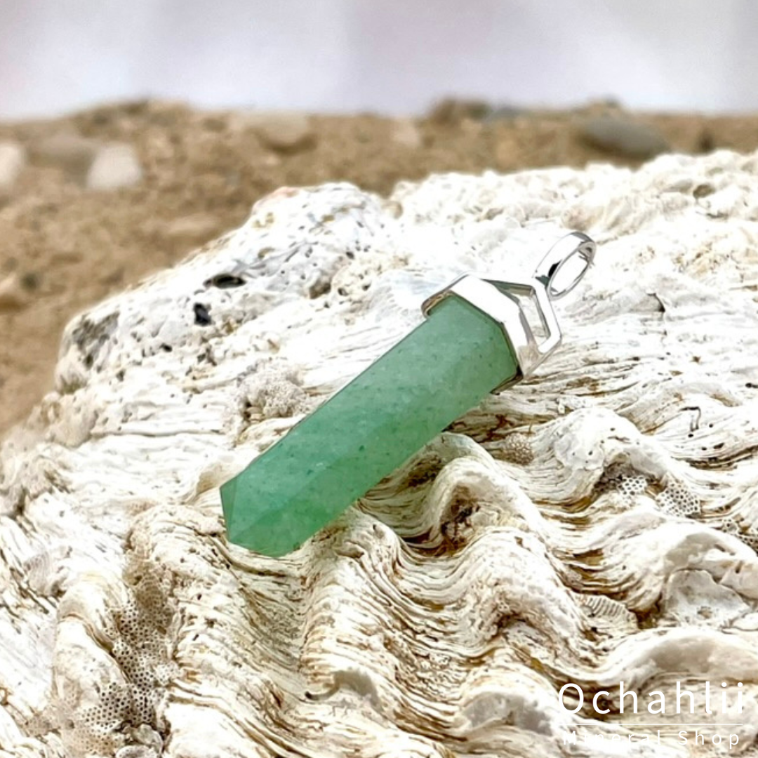 Aventurine silver pendant